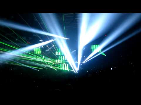17+ Minutes Nonstop of Swedish House Mafia at Madison Square Garden - One Last Tour 2013