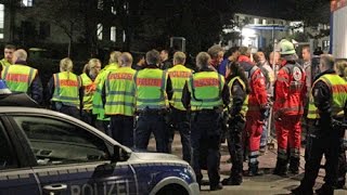 preview picture of video 'Erneut Großeinsatz der Polizei in Burbacher Flüchtlingsunterkunft (NRW)'