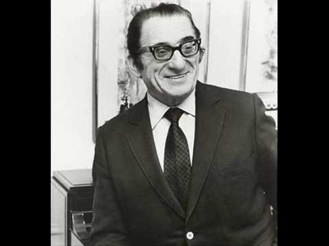 Jan Peerce at age 76 - "Lunge da lei.. De' miei bollenti spiriti"