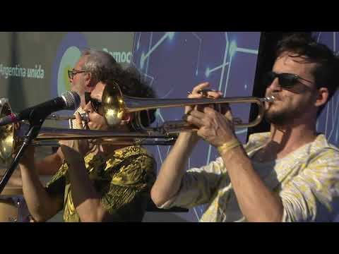 Pericos ft Malena D´Alessio - Sin Cadenas - Asunción Presidencial - 10-12-19