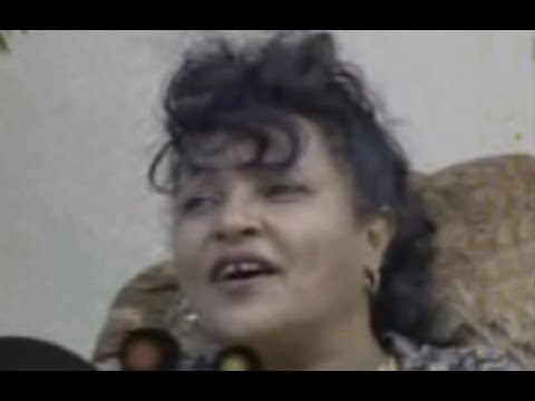 Aaddee Ilfinash Qannoo **Yaa Ilmaan Kushatik** Old Oromoo music