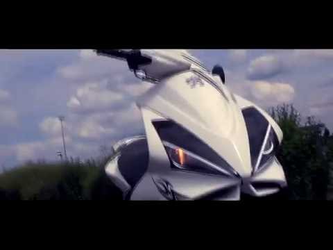 Our Crew | Scooterporn