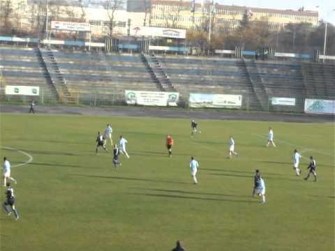 II liga wschodnia: OKS 1945 Olsztyn - Pogoń Siedlce 05.11.2011 fragmenty