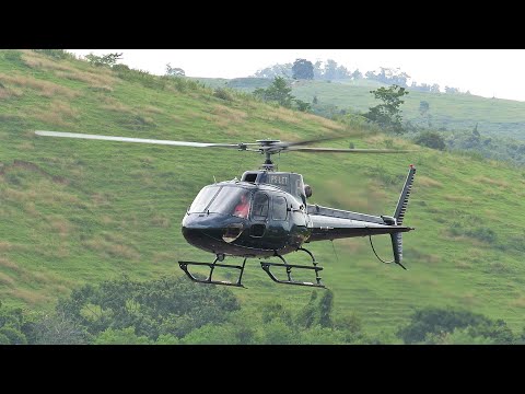 Helicoptero Esquilo AS-350 B2 Black Pousando no Aeroclube de Cachoeiro ES
