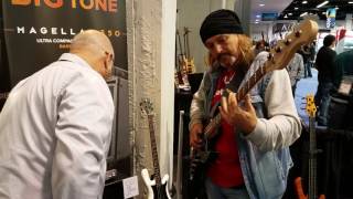 Video thumbnail for Pepe Bao checking out Genzler MG350 combo by Genzler Amplification
