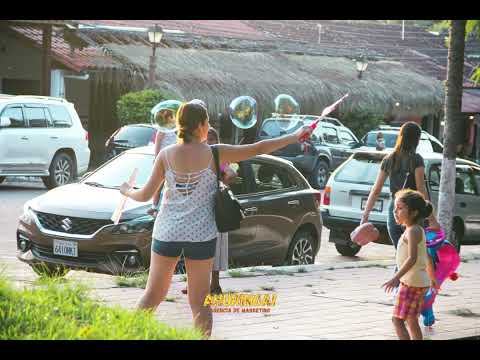 Buena Vista - Santa Cruz - Bolivia. Radio Ahuringa!. Emisora cristiana.