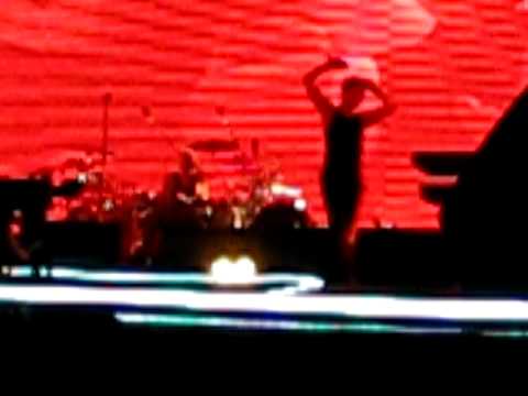 Depeche Mode - Hamburg 01.07.2009 - dave sings M. Jacksons Heeeeh - heeeeh