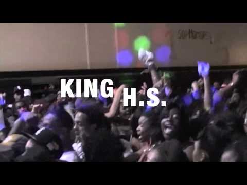 DJ CHIP aka stak chip - PIMP WALK ( GHETTO JUKE SLIDE ) OFFICIAL VIDEO FIRST VIDEO