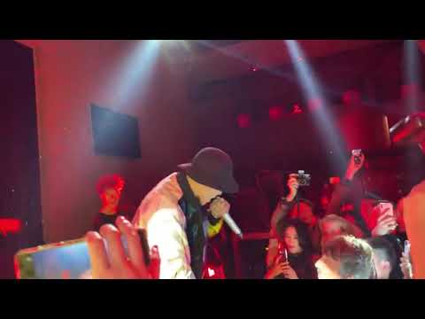 #Lay #ZhangYixing     191107 Lay / Zhang Yixing - Honey Valentino DayDream after party