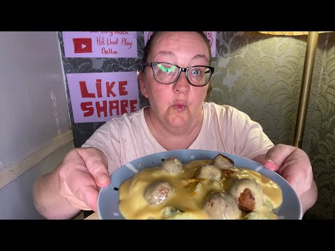 Bubble & Squeak With Meat Balls & Nacho Sauce #food #mukbang #eating #helpmemakethismakesense