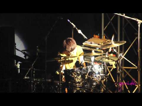 CNBLUE in London "Birthday Song + Talk" Minhyuk with Miffy