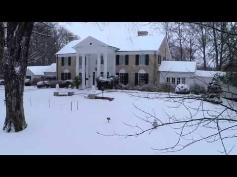 Elvis Presley's Graceland in the Snow