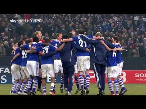 Schalke 04 - Valencia CF 3:1 Raúl savouring Schalke progress