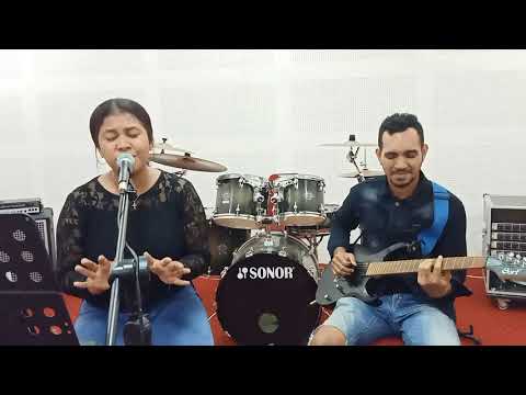 Fifi Iwane - 2002 x Anne Marie  ( Acoustic Cover) #annemarie #2002 #live #acousticguitar