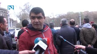 Դրոշ պաշտպանողին նայեք. Գյումրիից եկել ասում ա Հայաստանի դրոշը դրեք. Արմեն Ալեքսանյան: Լրաբեր
