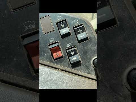 John Deere combine fan speed adjustment problem fix #johndeere #combine #farming #fix #fanspeed