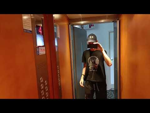 Šotouš ve výtahu #7 (HELGOS s.r.o.)