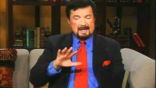 Dr. Mike Murdock - 7 Master Keys To Living In Financial Peace (7 Minutes of Wisdom)