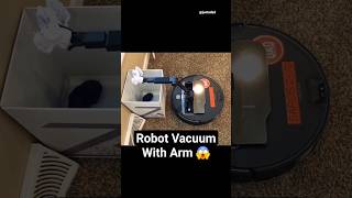Download lagu Robot vacuum that puts everything in its place with a robotic arm / Roborock mp3