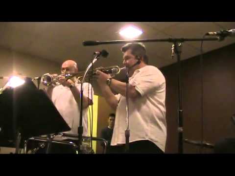 Lenny Gomulka & The Chicago Push (2013) - Kiss Me I'm Polish.mp4