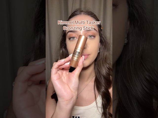 Vídeo relacionado con Rimmel London | Multitasker Bronzing Stick | Tono Medium 002 | Efecto bronceado glow | 4,5g