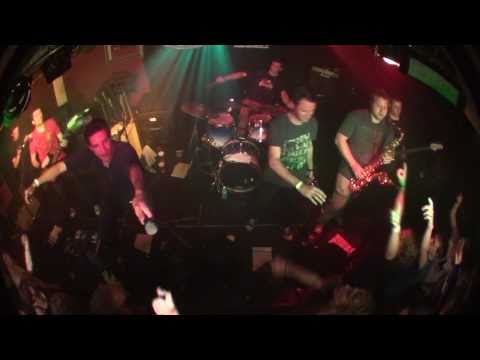 nguru "FIGHT FOR YOUR RIGHT" - live @ mundwerk