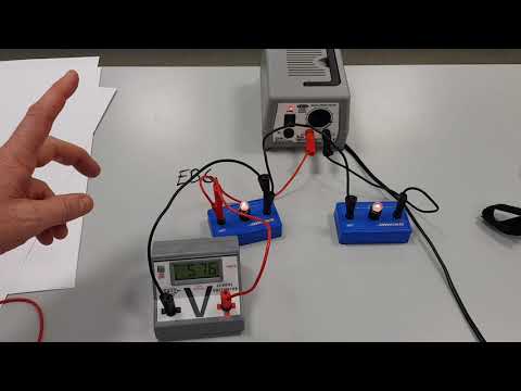 EM06 measuring in series and parallel circuits 2