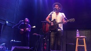 Joshua Radin singing "High and Low" at Music Box (April 7, 2018)
