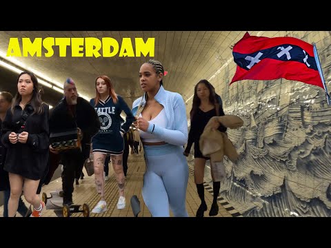 Explore Amsterdam in autumn, Nieuwendijk to Cuyperspassage through Prins Hendrikkade