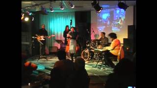 Melanie Scholtz and The Love Apples @ Kaleidoscope Jazz Cafe.wmv