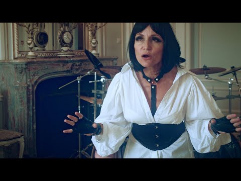 METALWINGS - Monster in the Mirror [OFFICIAL VIDEO]