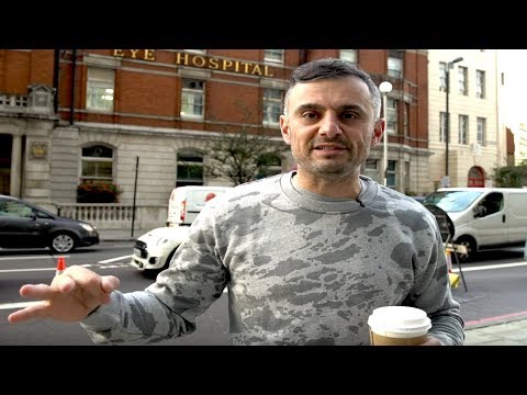 ‪How to Prepare for the Economic Collapse | DailyVee 501‬&rlm;