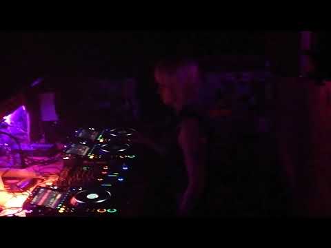 BriTtA ArNoLd  - ODONIEN KÖLN #freundelegenauf