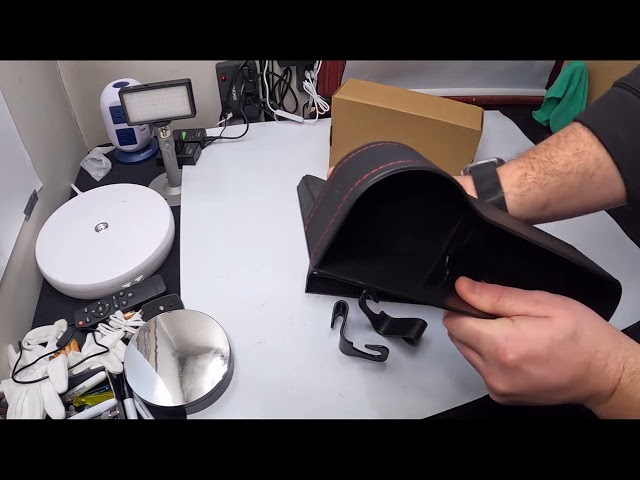 Vídeo relacionado con HADAVAKA Car Gap Filler Organizer, Adjustable Car Seat Storage Box, with Cup Holder & Data Cable Hole, Car Organizer for Cards Keys, For Between Seats Car Accessories Organizer (Black,Main+Copilot)