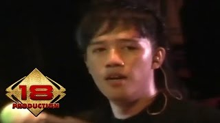 Download lagu Republik - Hanya Ingin Kau Tahu (Live Banjarmasin 3 September 2007) mp3 Download lagu Republik - Hanya Ingin Kau Tahu (Live Banjarmasin 3 September 2007) mp3
