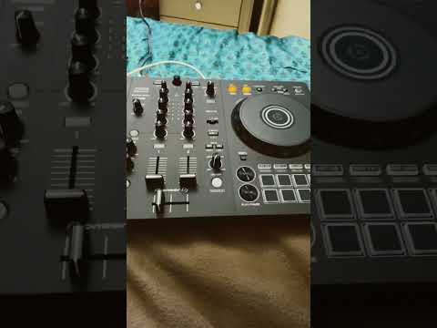 How To switch on a Pioneer DJ FLX4😱😱 || No Power outlet needed😲😮 #wow #epic #viral #dj #trending