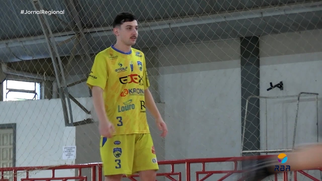 Jovem talento do futsal assume grande missão e surpreende na transição para o time adulto