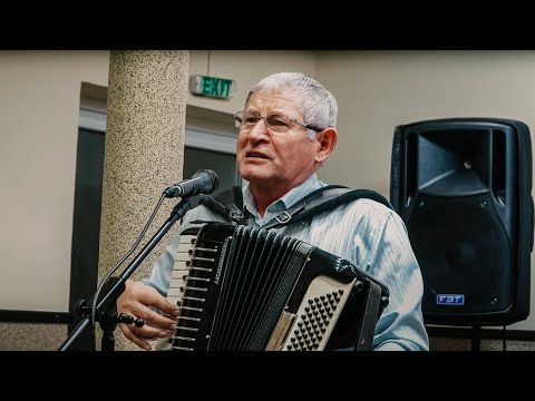 BILA IOAN - TRĂIA ODATĂ ÎNTR-O CĂSUȚĂ