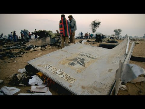 Charkhi Dadri Mid-Air Collision Aftermath Footage | 12 November 1996 India