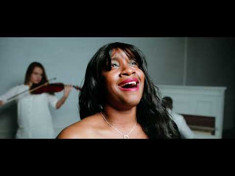 Modeline Raymond (Moray): [Minuit Chretien Cover ] Official vidéo (Domaine  public )2021