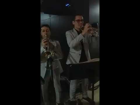 Que importa que murmuren, EN VIVO