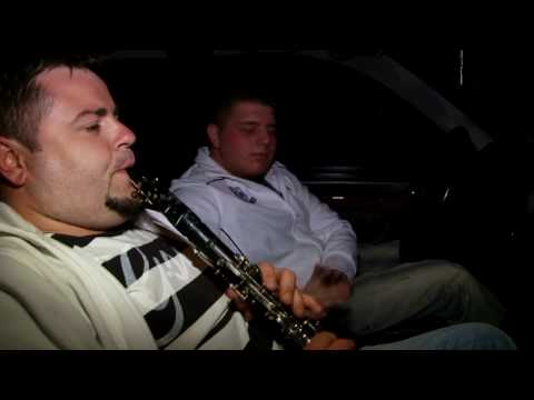 Live Albanian Music On The Streets Of NYC (HD)