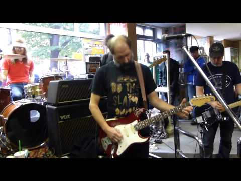 Built To Spill -  Neil Young cover - live Michelle Records Reeperbahn Festival Hamburg 2013