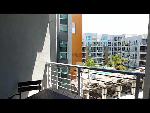 Blueground #159 7316 Santa Monica Blvd