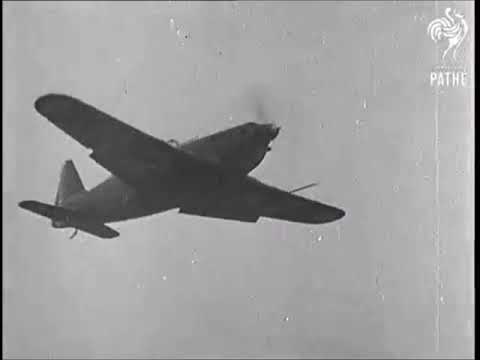 Morane-Saulnier MS-406 low passes at Villacoublay (1937-38)