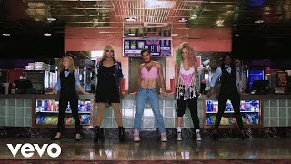 [問卦] 男生適合穿哪一種胸罩 ???