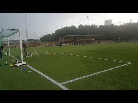 Målvaktsträningen fotboll med Vimmerby IF:s målvakter Gustaf Johansson