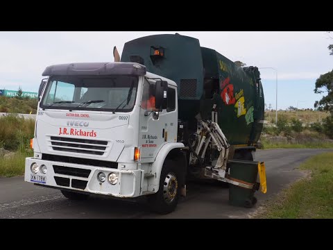 The Ultimate Australian Garbage Truck Compilation (Side Loader Edition)