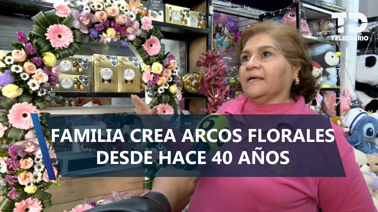 Familia crea arcos florares para la Virgen de Guadalupe en Iztapalapa