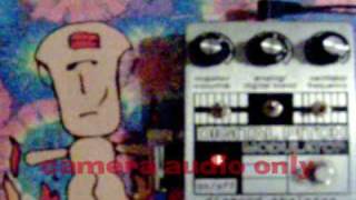 Video thumbnail for Seppuku fx - Digital Pitch Modulator - fuzz octave pitch pedal by FuzzHugger Effects